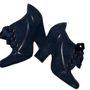 NWOB Doll Blue Suede Booties